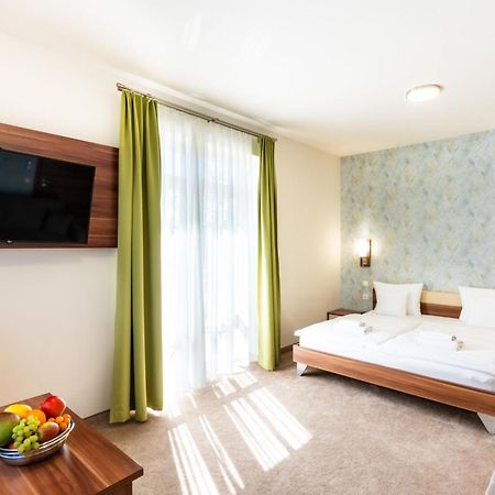 B&B Lajta Park โมชนมายารูวาร์ ภายนอก รูปภาพ