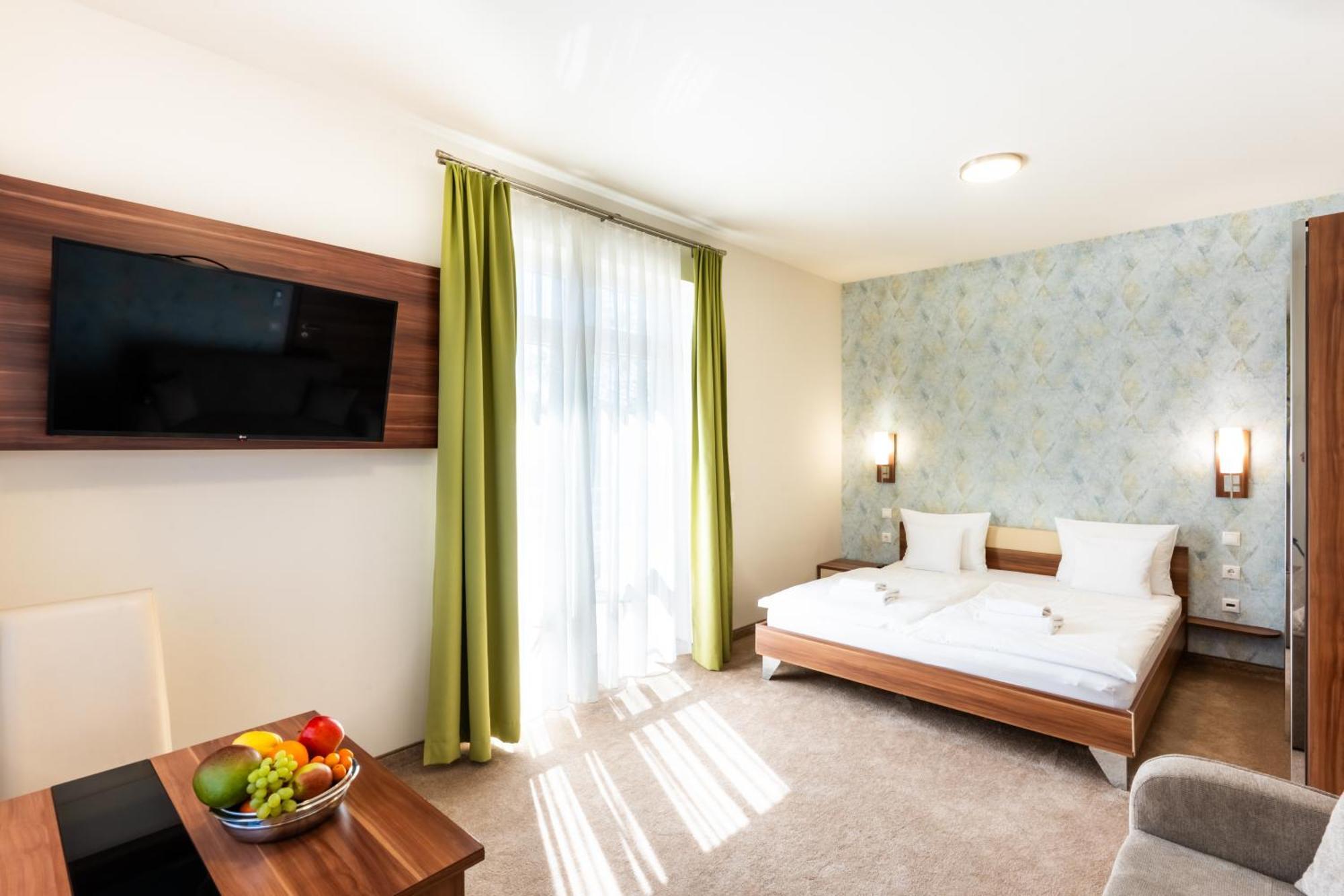 B&B Lajta Park โมชนมายารูวาร์ ภายนอก รูปภาพ